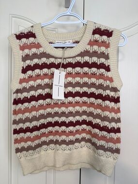 NWT Moon & Madison Sweater Vest
